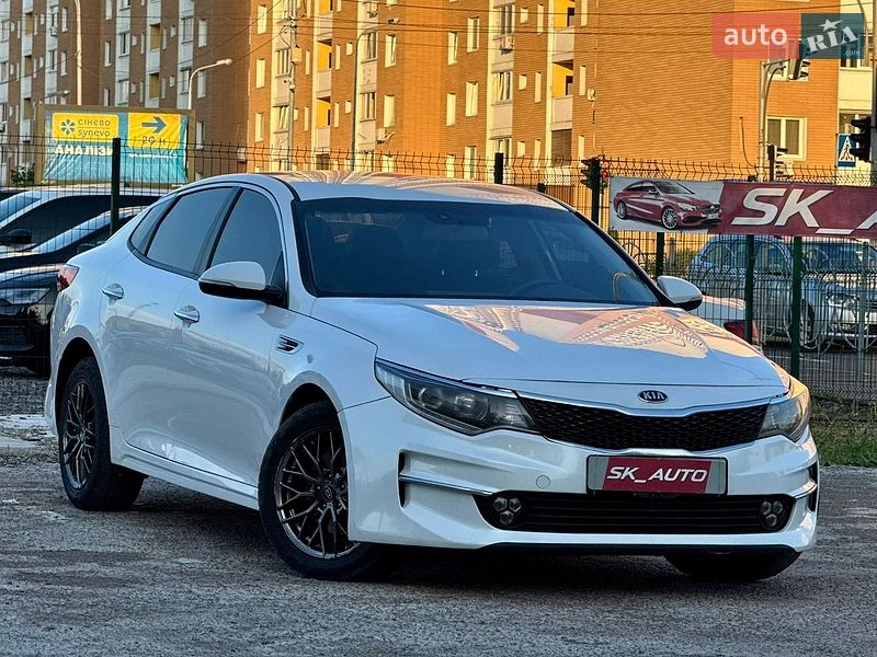 Седан Kia Optima 2017 в Києві