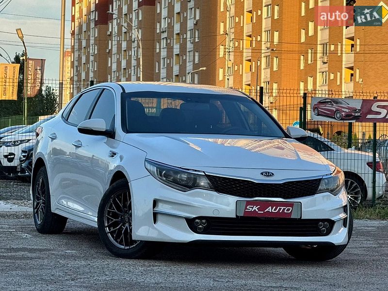 Седан Kia Optima 2017 в Києві