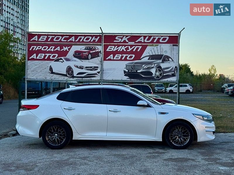 Седан Kia Optima 2017 в Києві