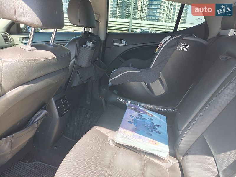 Седан Kia Optima 2014 в Киеве