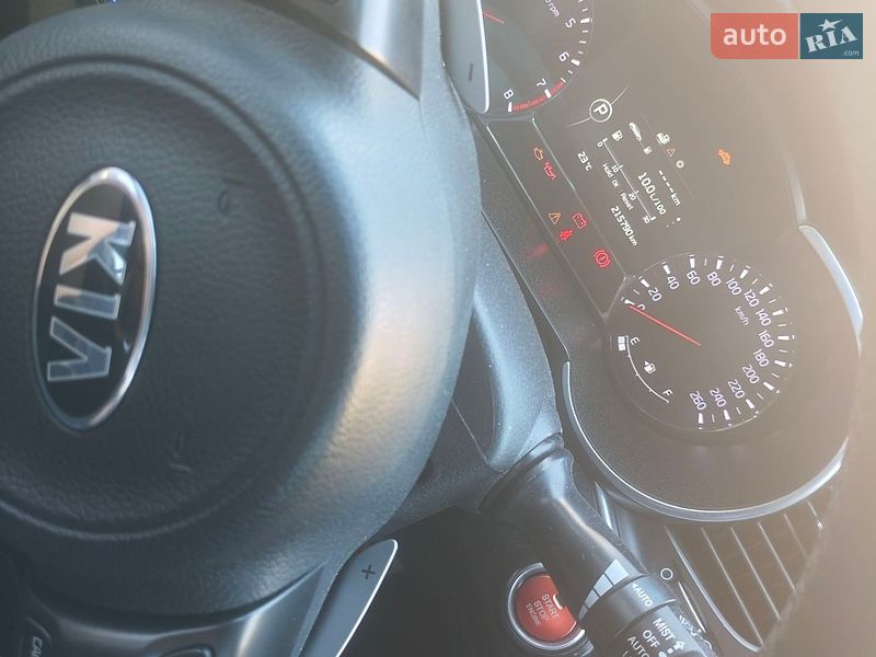 Седан Kia Optima 2014 в Киеве
