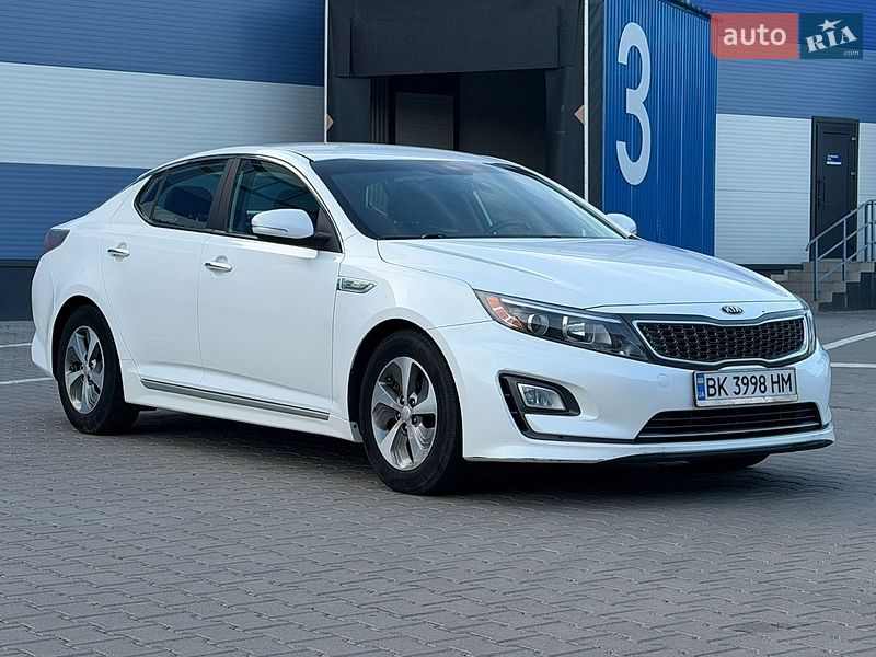 Седан Kia Optima 2014 в Ровно