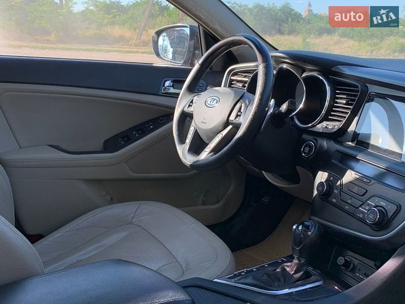 Седан Kia Optima 2011 в Одесі