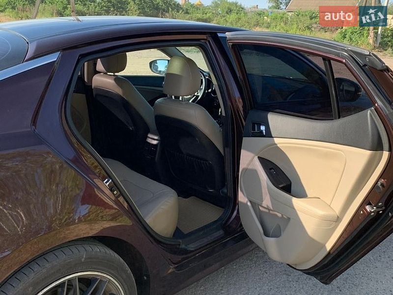 Седан Kia Optima 2011 в Одесі