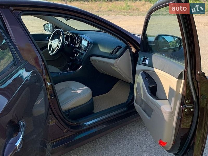 Седан Kia Optima 2011 в Одесі