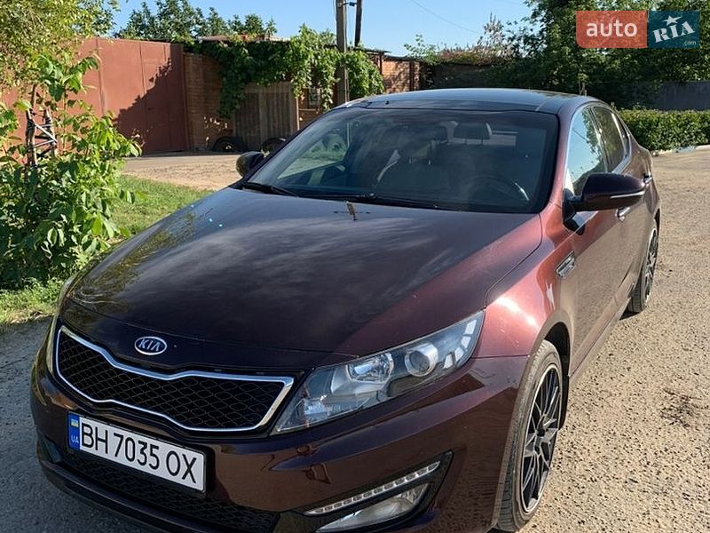 Седан Kia Optima 2011 в Одесі