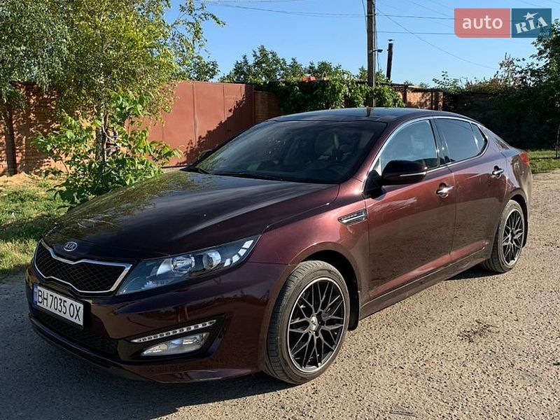 Седан Kia Optima 2011 в Одесі