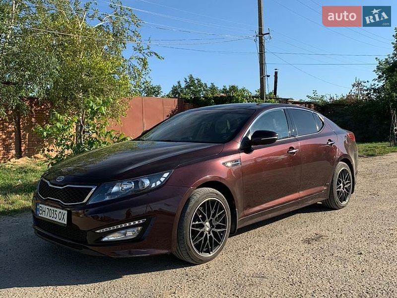 Седан Kia Optima 2011 в Одесі