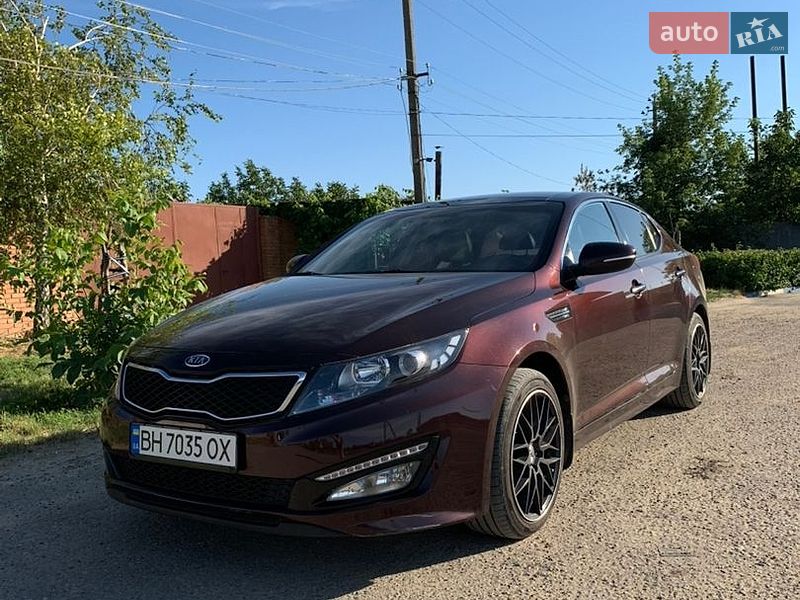Седан Kia Optima 2011 в Одесі