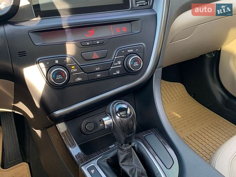 Седан Kia Optima 2011 в Одесі