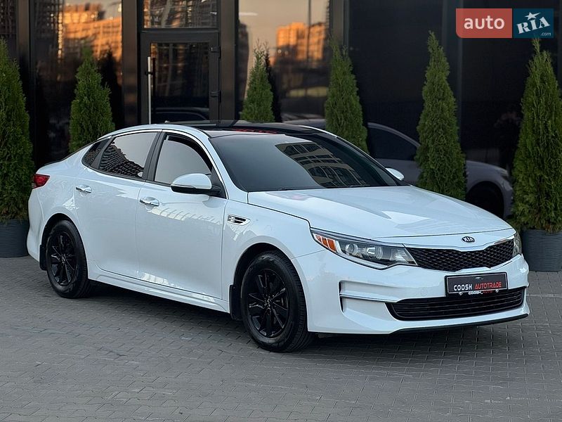 Седан Kia Optima 2016 в Киеве
