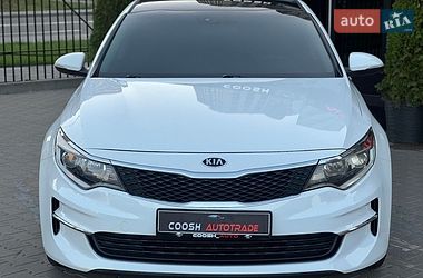 Седан Kia Optima 2016 в Киеве