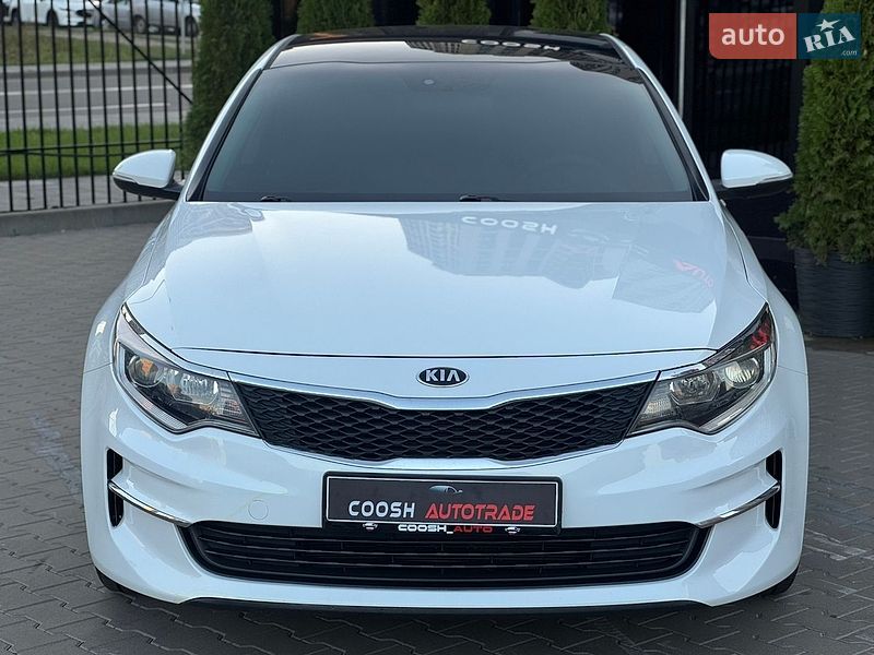 Седан Kia Optima 2016 в Киеве