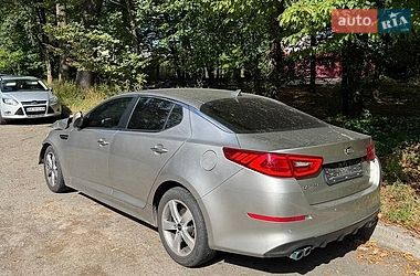 Седан Kia Optima 2015 в Києві
