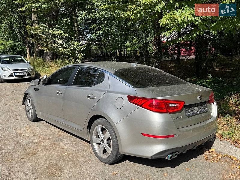 Седан Kia Optima 2015 в Києві