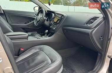 Седан Kia Optima 2012 в Южному