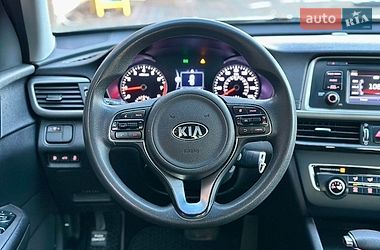 Седан Kia Optima 2016 в Святопетрівське