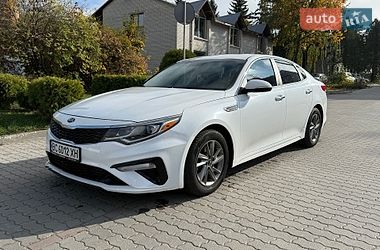 Седан Kia Optima 2018 в Львові