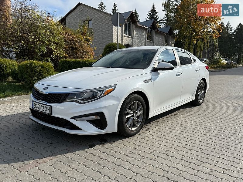 Седан Kia Optima 2018 в Львове