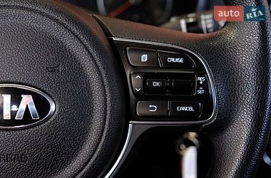 Седан Kia Optima 2017 в Одессе