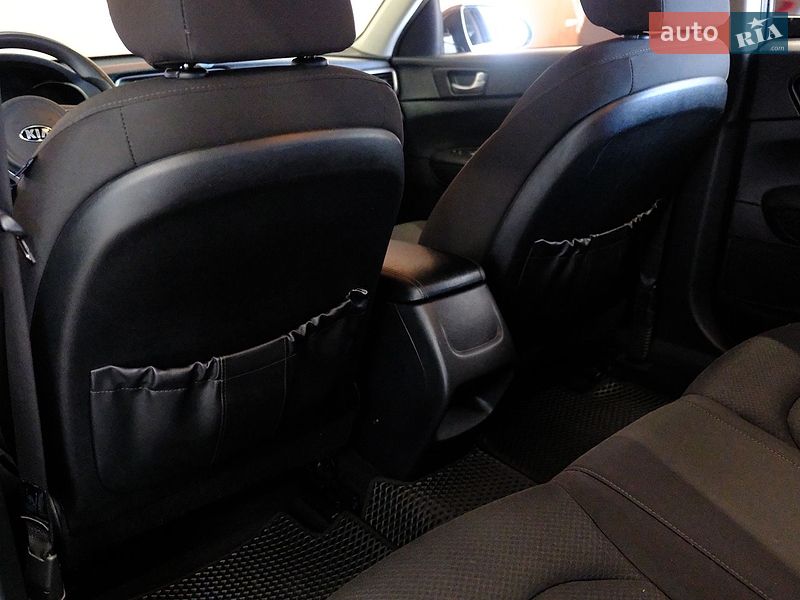 Седан Kia Optima 2017 в Одессе