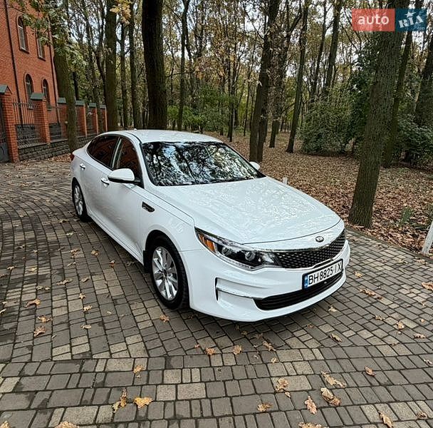 Седан Kia Optima 2016 в Одессе