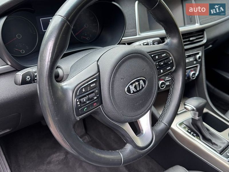 Седан Kia Optima 2018 в Києві
