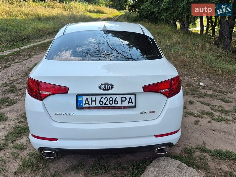 Седан Kia Optima 2013 в Харкові