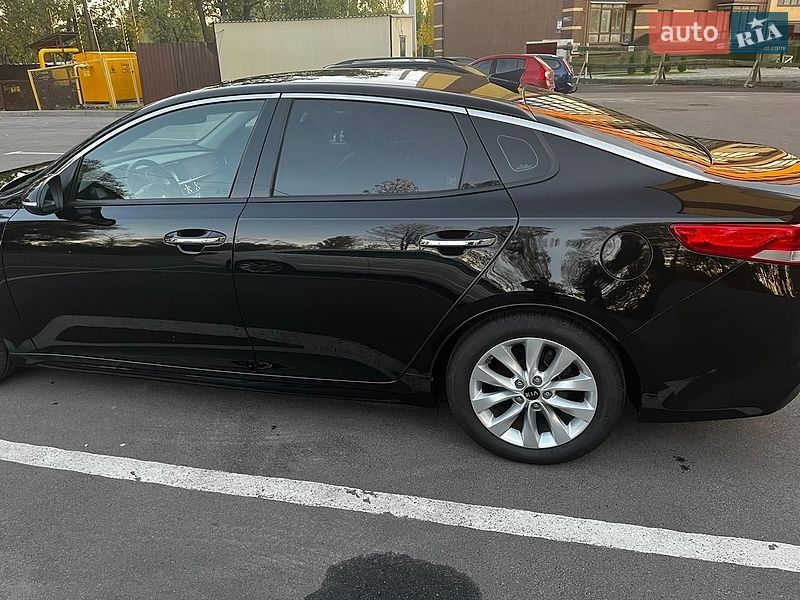 Седан Kia Optima 2017 в Чернигове