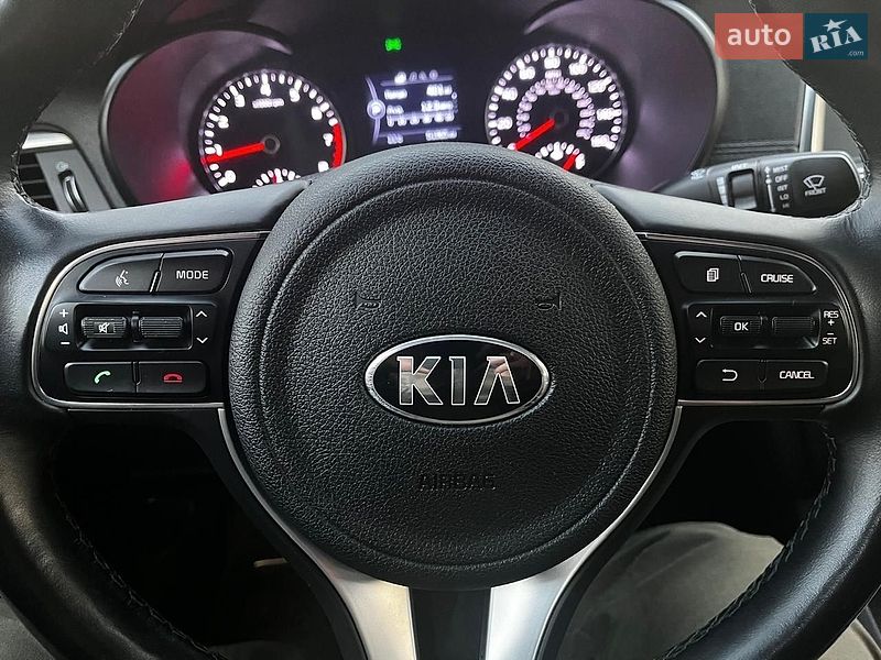 Седан Kia Optima 2017 в Чернигове