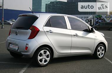 Хэтчбек Kia Picanto 2014 в Киеве