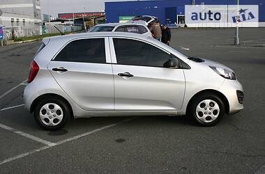 Хэтчбек Kia Picanto 2014 в Киеве