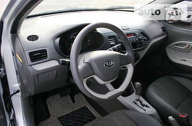 Хэтчбек Kia Picanto 2014 в Киеве