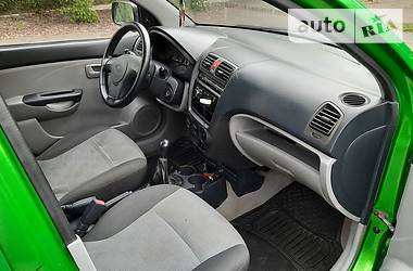 Хэтчбек Kia Picanto 2006 в Новоукраинке