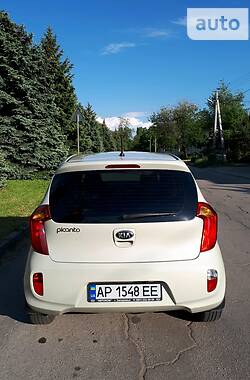 Хэтчбек Kia Picanto 2013 в Запорожье