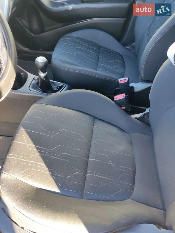 Хэтчбек Kia Picanto 2014 в Черновцах