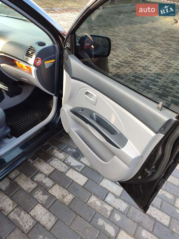 Хетчбек Kia Picanto 2004 в Івано-Франківську фото 4 Хетчбек Kia Picanto 2004 в Івано-Франківську