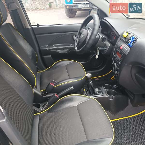 Хэтчбек Kia Picanto 2011 в Каменец-Подольском фото 9 Хэтчбек Kia Picanto 2011 в Каменец-Подольском