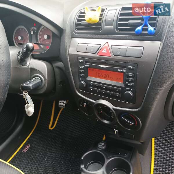 Хэтчбек Kia Picanto 2011 в Каменец-Подольском фото 10 Хэтчбек Kia Picanto 2011 в Каменец-Подольском