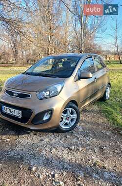 Хэтчбек Kia Picanto 2011 в 