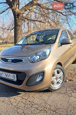 Хэтчбек Kia Picanto 2011 в 