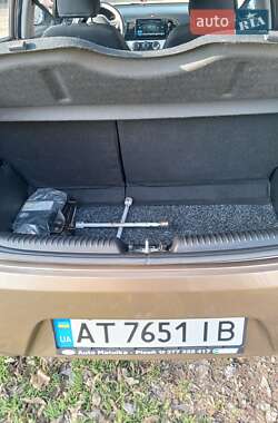 Хэтчбек Kia Picanto 2011 в 
