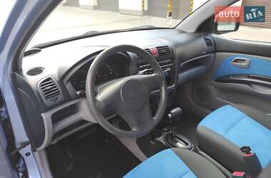 Хэтчбек Kia Picanto 2007 в 