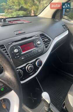 Хэтчбек Kia Picanto 2011 в 