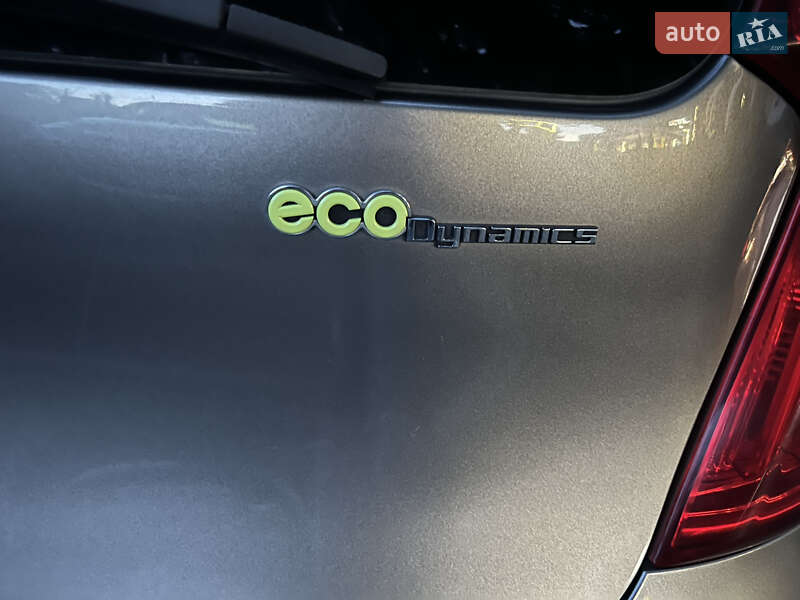 Хетчбек Kia Picanto 2012 в Чернігові