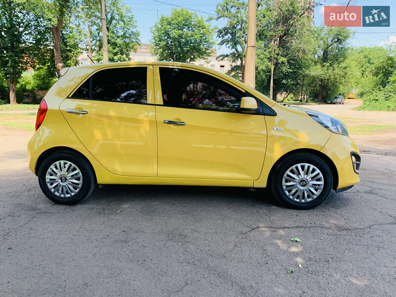 Хэтчбек Kia Picanto 2011 в Кривом Роге