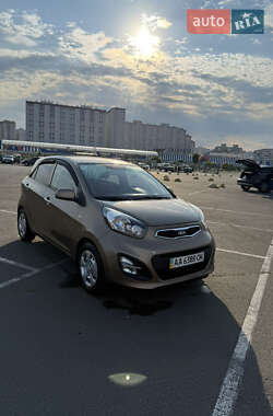Хетчбек Kia Picanto 2014 в Києві