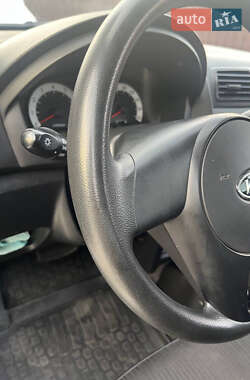 Хэтчбек Kia Picanto 2010 в 