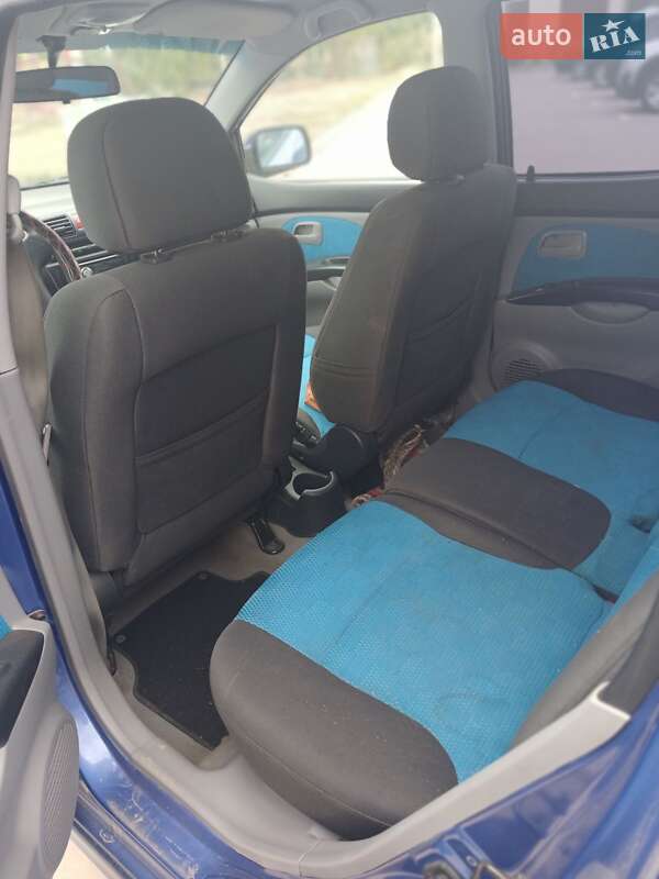 Хетчбек Kia Picanto 2007 в Южному