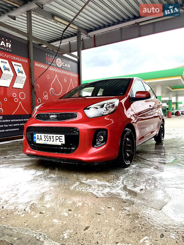 Хэтчбек Kia Picanto 2016 в Киеве